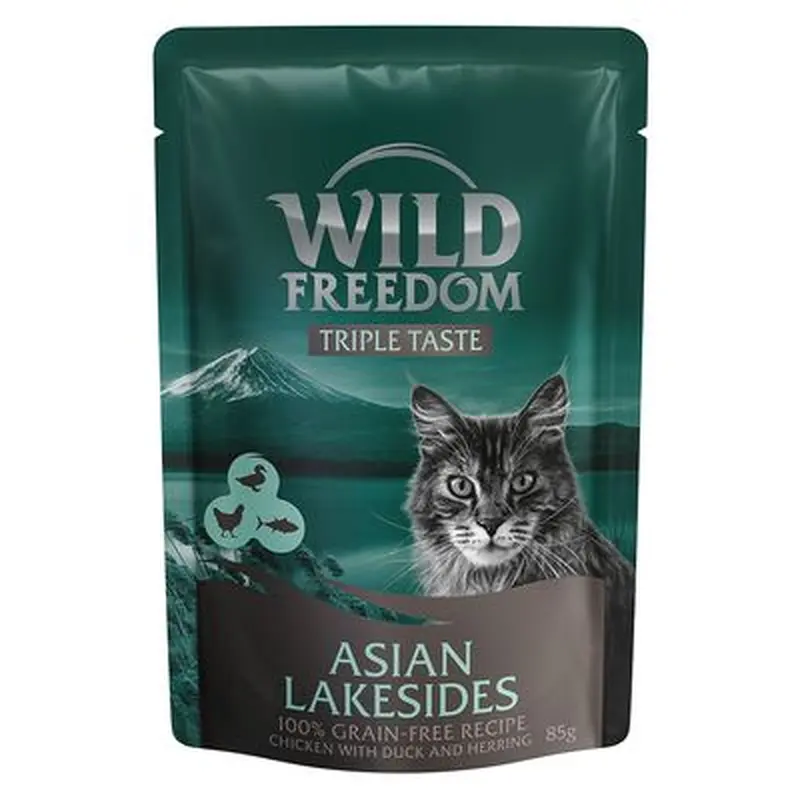 Wild Freedom Triple Taste Pouches 8 x 85g - American Woodlands (Chicken, Beef & Turkey)