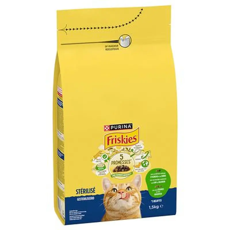 PURINA Friskies Sterilised Cat with Lamb, Chicken & Vegetables - Economy Pack: 3 x 1.5kg