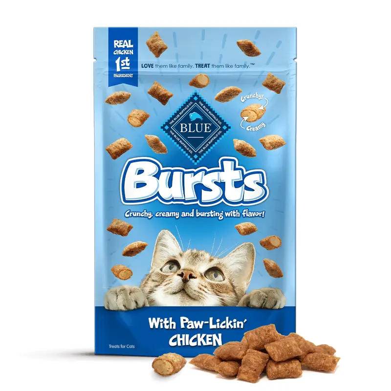 Blue Buffalo Blue Bursts Crunchy and Creamy Cat Treats Paw-Lickin Chicken (2oz)