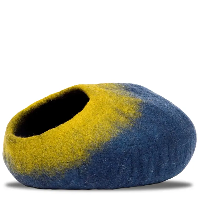 Karma Cat Wool Pet Cave