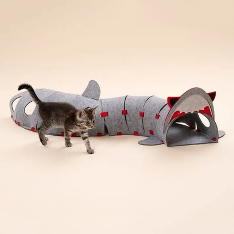 TIAKI Shark Cat Tunnel - 100 x 23 x 21 cm (L x W x H)